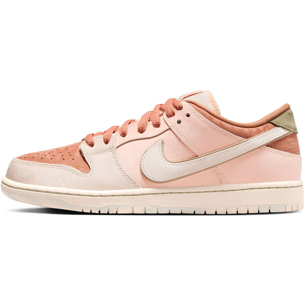 Nike SB Dunk Low Pro Premium Shoes Amber Brown/Guava Ice-Crimson Tint-Hemp