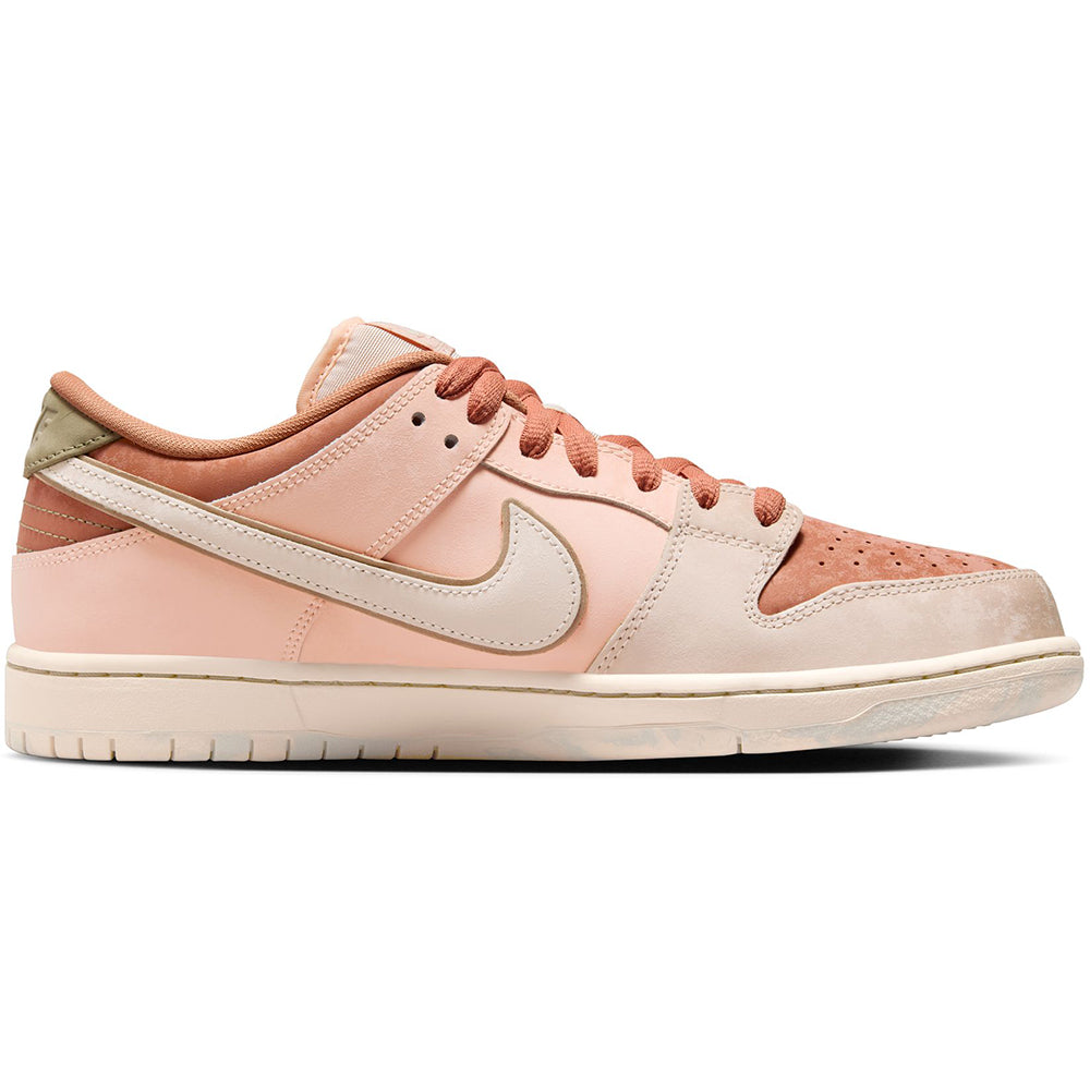 Nike SB Dunk Low Pro Premium Shoes Amber Brown/Guava Ice-Crimson Tint-Hemp