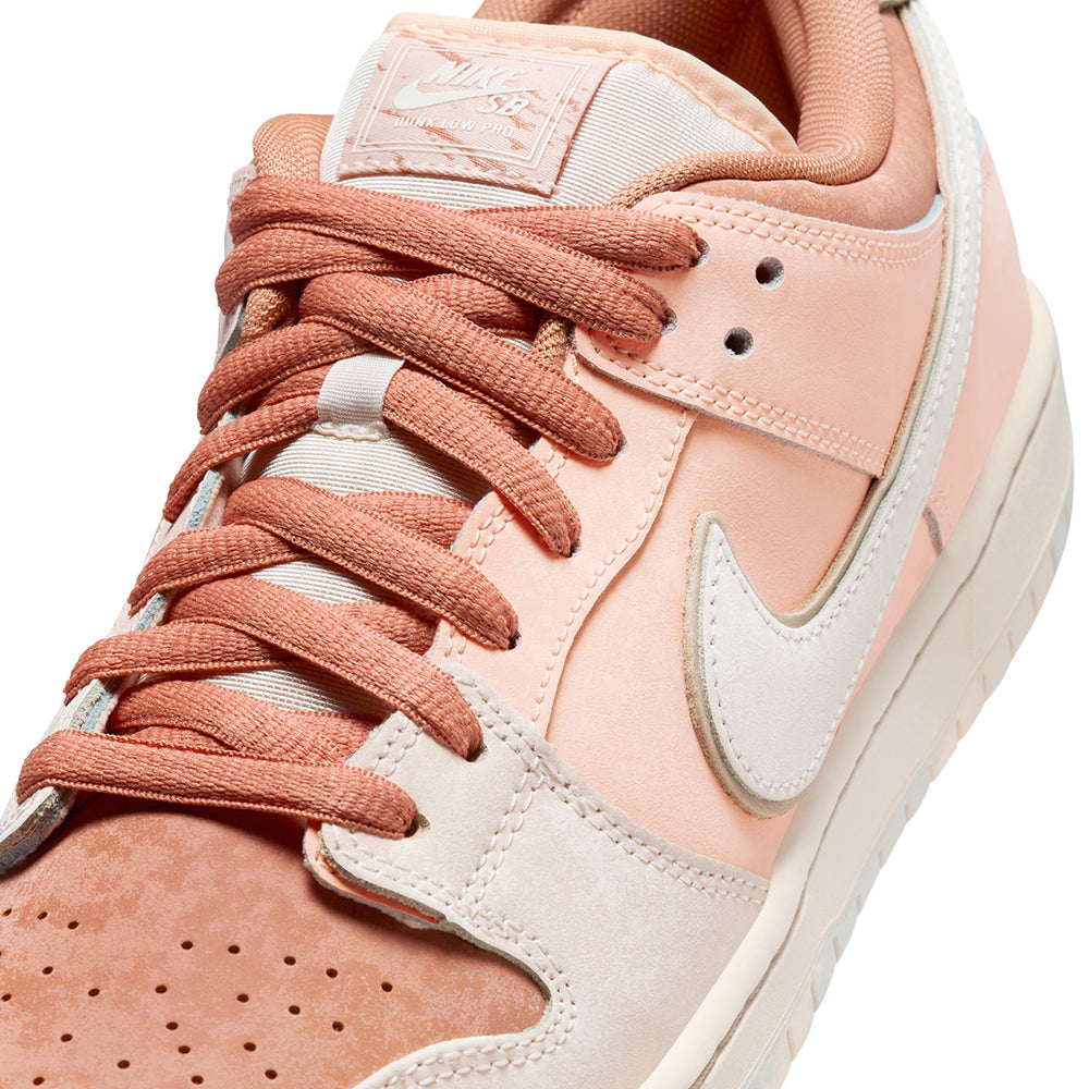 Nike SB Dunk Low Pro Premium Shoes Amber Brown/Guava Ice-Crimson Tint-Hemp