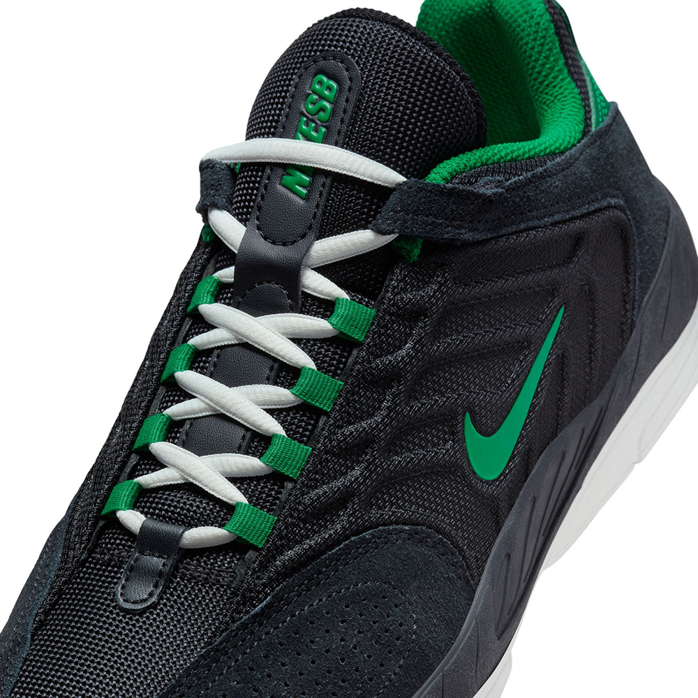 Nike SB Vertebrae Shoes Black/Malachite-Black-Summit White