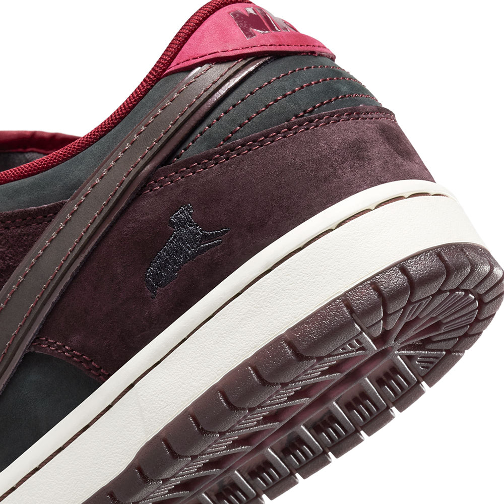 Nike SB x Riot Skateshop Dunk Low Pro Shoes Mahogany/Dark Beetroot-Team Red-Sail