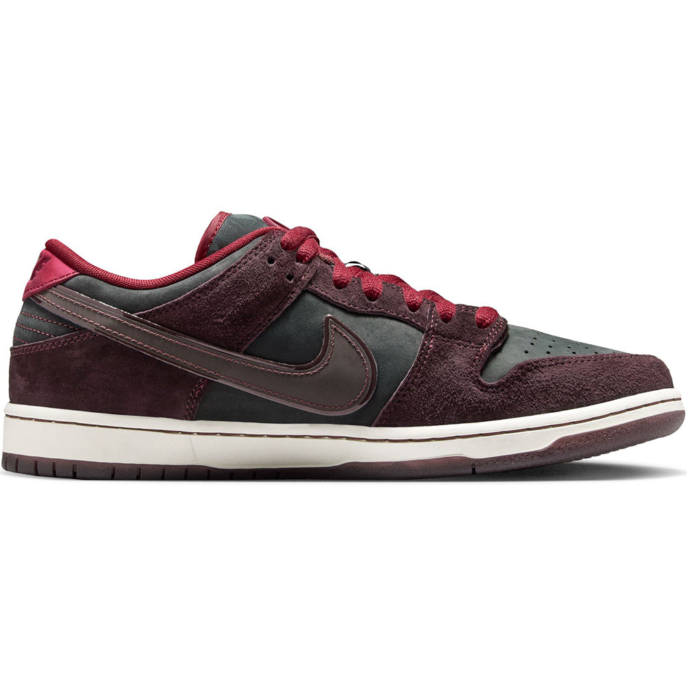 Nike SB x Riot Skateshop Dunk Low Pro Shoes Mahogany/Dark Beetroot-Team Red-Sail