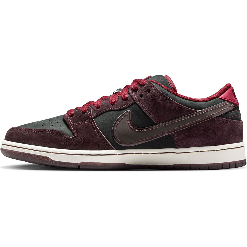 Nike SB x Riot Skateshop Dunk Low Pro Shoes Mahogany/Dark Beetroot-Team Red-Sail