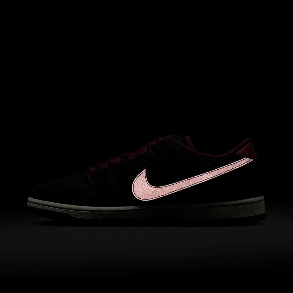 Nike SB x Riot Skateshop Dunk Low Pro Shoes Mahogany/Dark Beetroot-Team Red-Sail