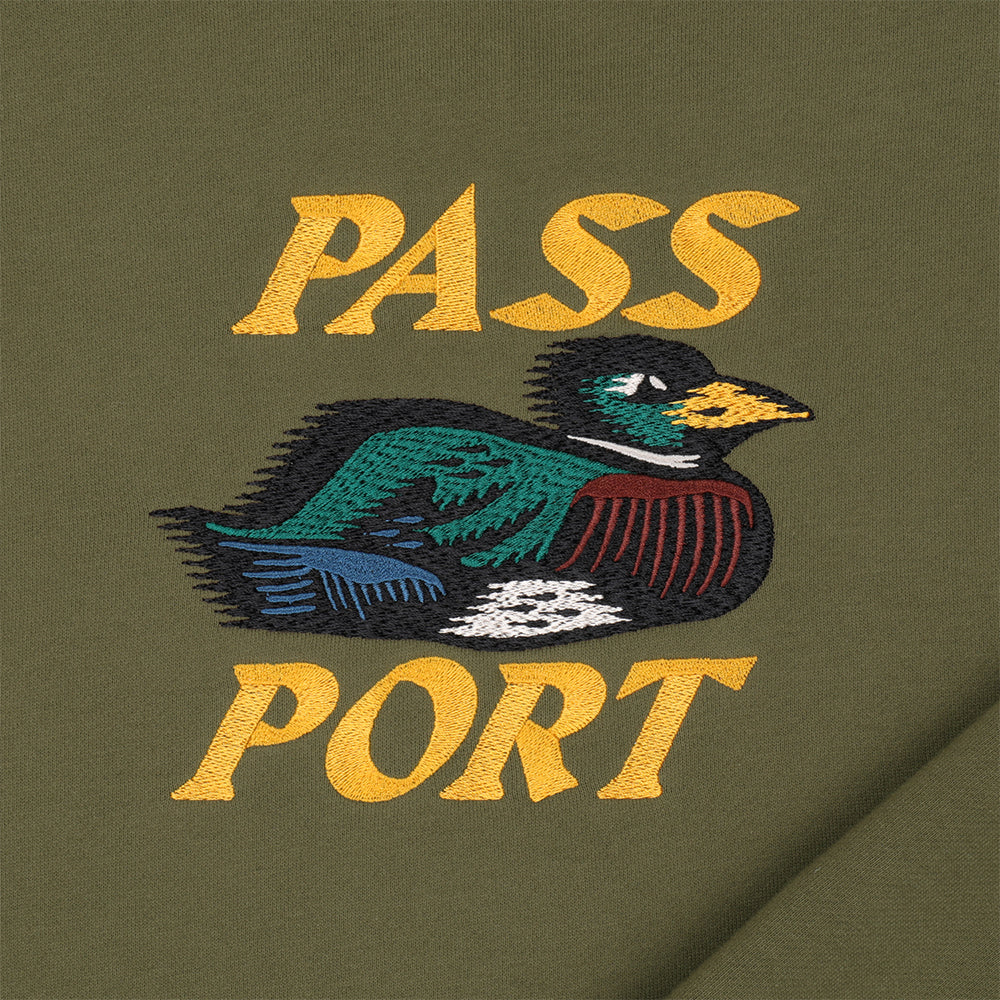 Pass~Port Fast Duck Sweater Olive