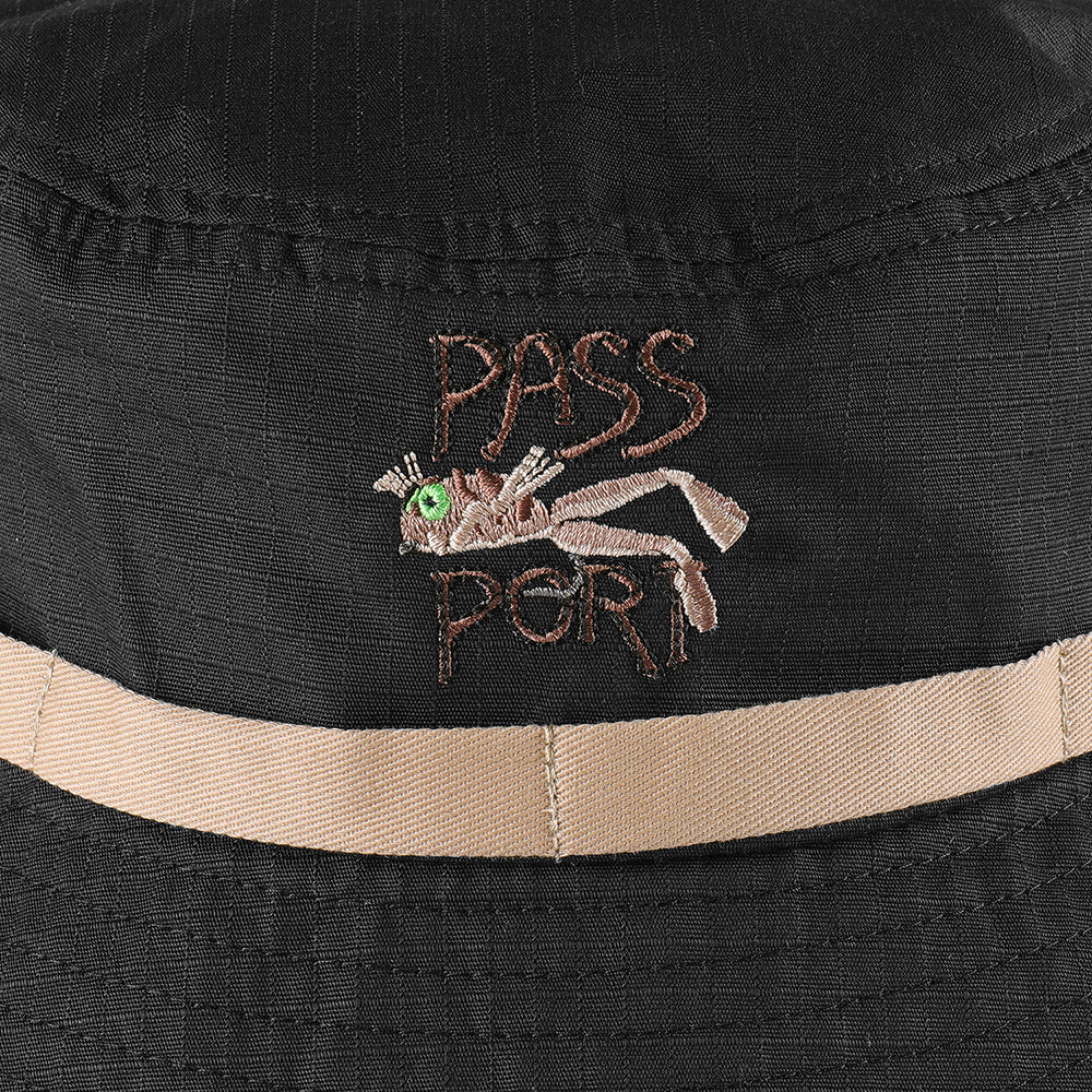 Pass~Port Frog Lure Anglers Bucket Hat Black